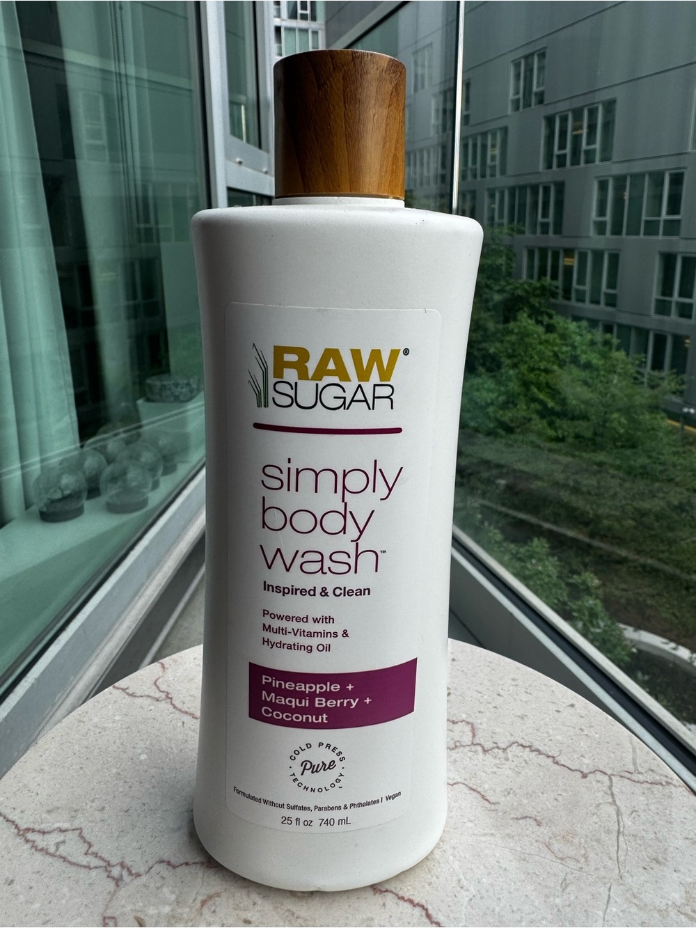 Raw Sugar Simply Body Wash - Pineapple + Maqui Berry + Coconut